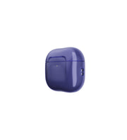 Three-quarter view of front of AirPods case with lid closed#color_future-dusk